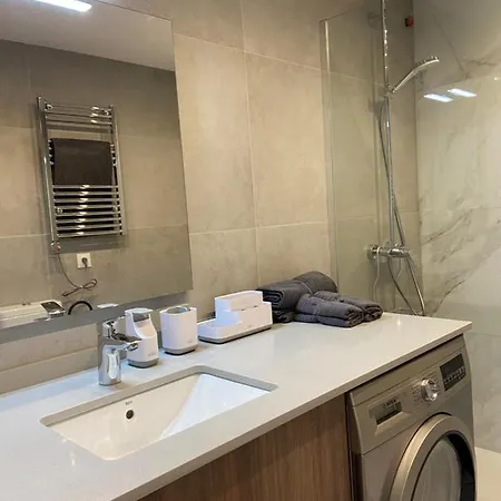 Relaxing Modern Beachfront - Amazing Sea View *